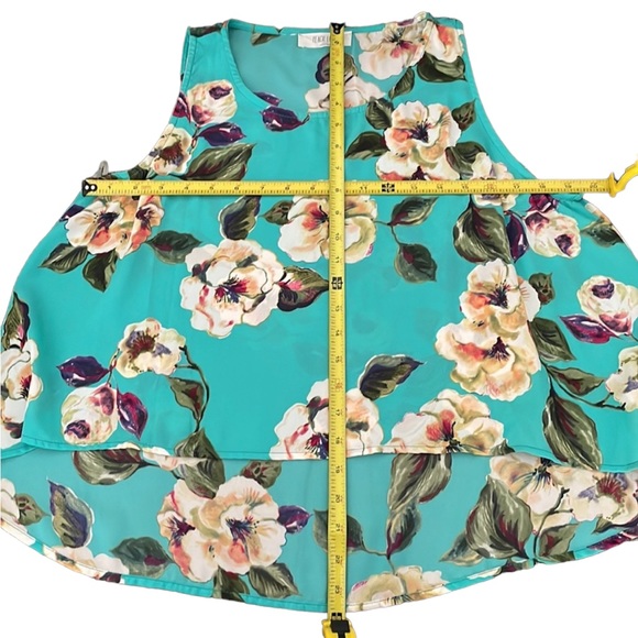 PEACH LOVE 2PC top and skirt in size medium, EUC - Picture 4 of 10